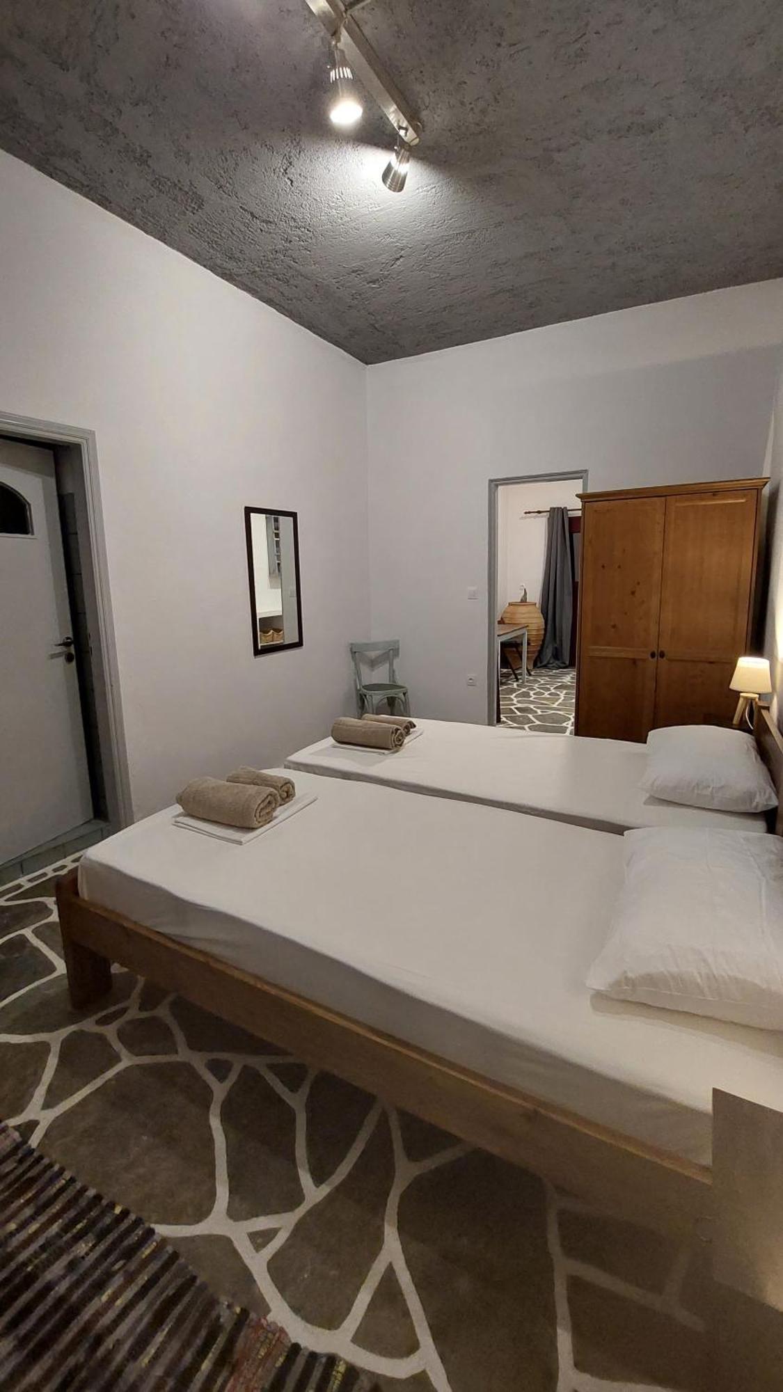 Styfilia Beachfront Apartments Platis Gialos  Exterior photo